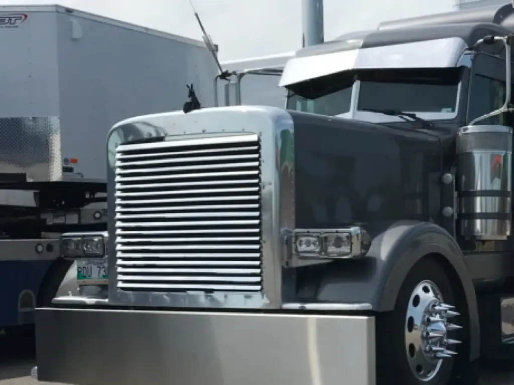 [SLI000815] Peterbilt 389/589 Beveled Grills
