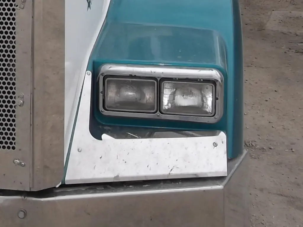 Kenworth T800 Stone Guards - Old Style