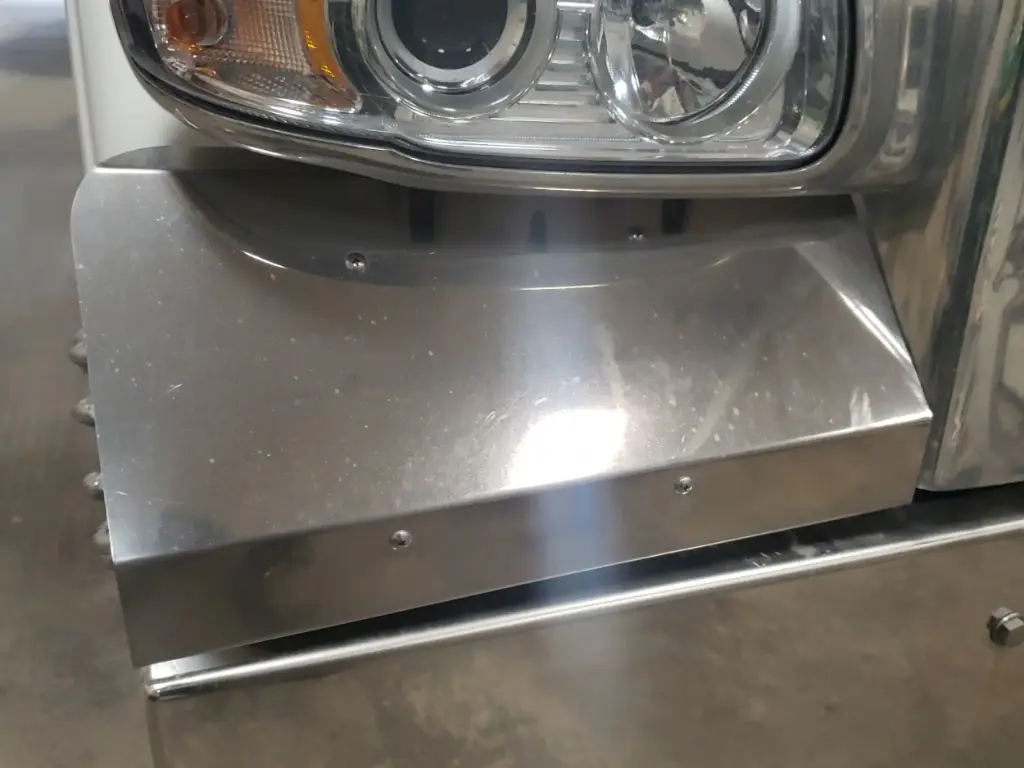 Peterbilt 389 Stone Guards